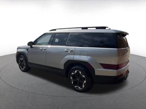 Used 2025 Hyundai Santa Fe SEL image 10