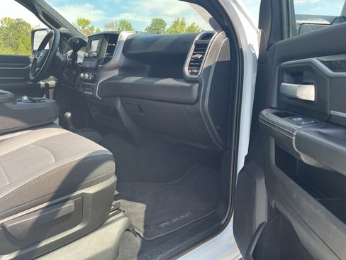 Used 2024 RAM 3500 SLT w/ Quick Order Package 2YG SLT AWD/4WD image 19