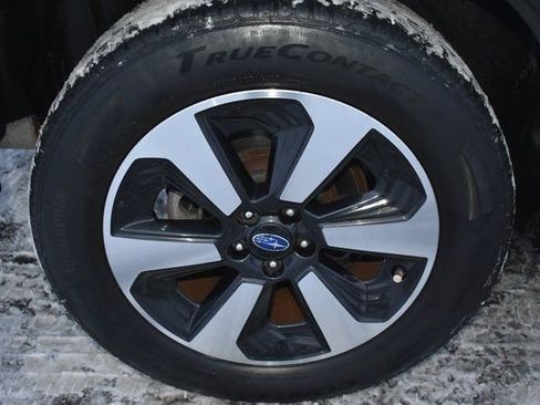 Used 2018 Subaru Forester 2.5i Premium w/ All-Weather Package image 41