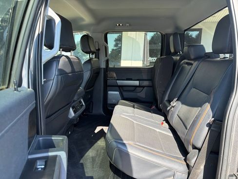 Used 2025 Ford F250 Lariat w/ Chrome Package AWD/4WD image 4