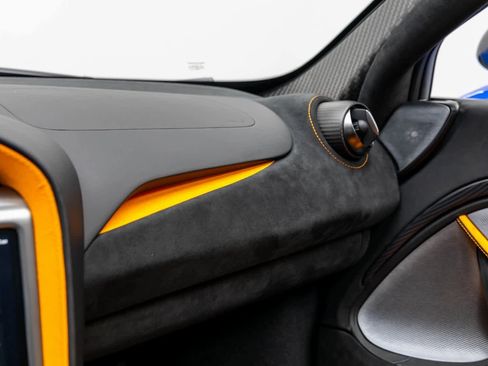 Used 2024 McLaren 750S Spider image 36