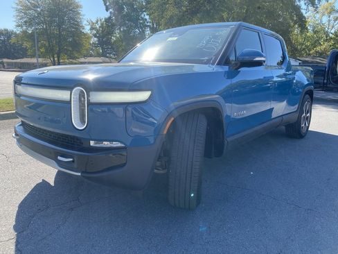 Used 2023 Rivian R1T Adventure image 3