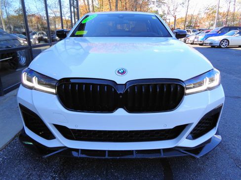 Used 2023 BMW M550i xDrive w/ Executive Package image 2