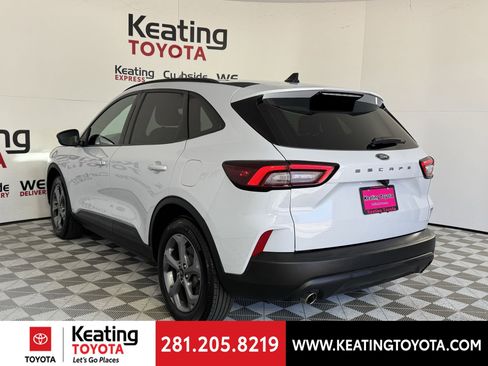 Used 2025 Ford Escape ST-Line FWD image 7