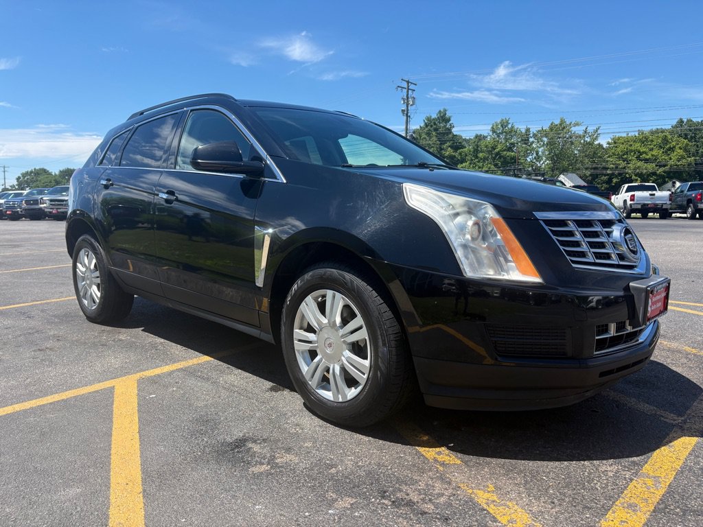 Used 2013 Cadillac SRX FWD image 4