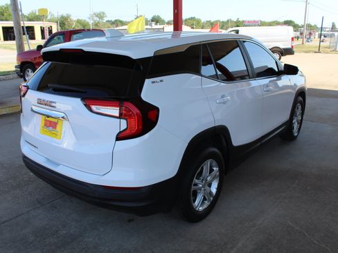 Used 2022 GMC Terrain SLE FWD image 45