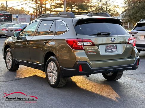 Used 2019 Subaru Outback 2.5i Premium image 4