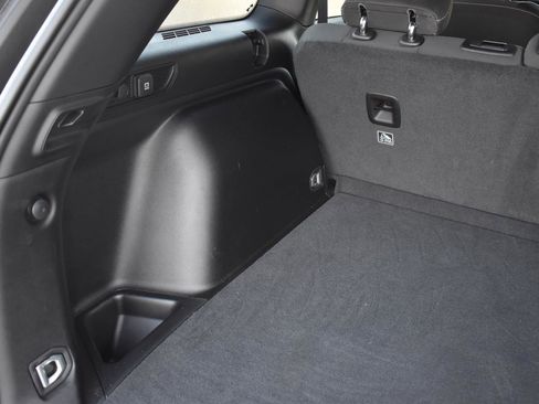 Used 2024 Jeep Grand Cherokee Laredo w/ Trailer Tow Package image 46