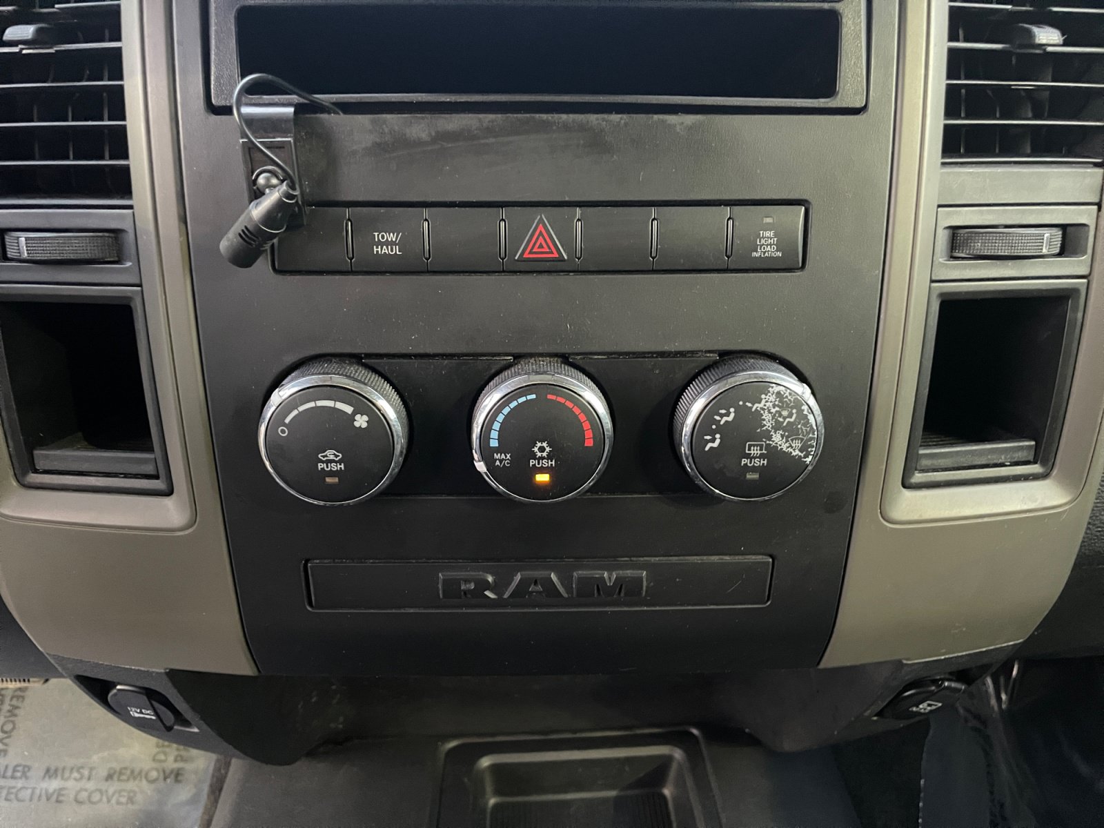 Used 2011 RAM 2500 ST w/ ST Popular Equipment Group AWD/4WD image 18