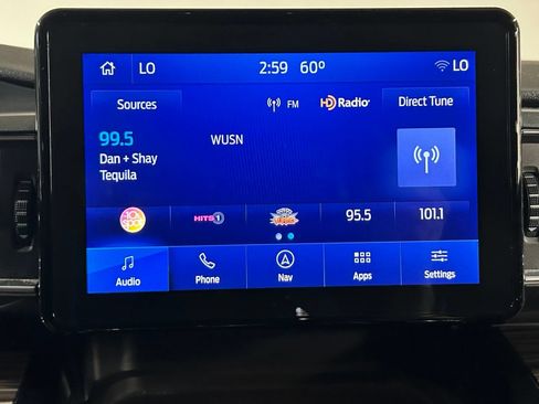 Used 2022 Ford Explorer Limited w/ Equipment Group 301A AWD/4WD image 87