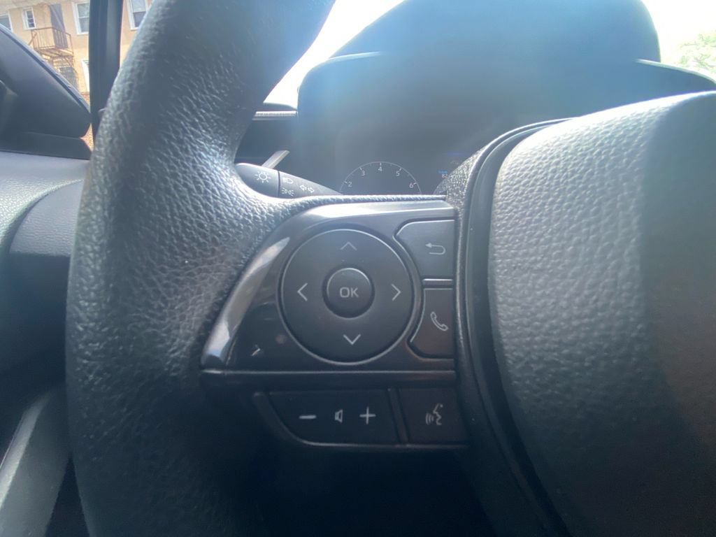 Used 2024 Toyota Corolla LE FWD image 18