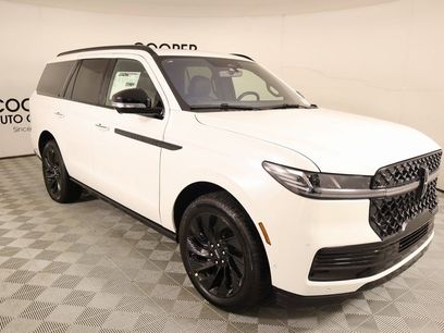 New 2025 Lincoln Navigator Reserve w/ Jet Appearance Package