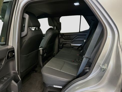 Used 2025 Toyota 4Runner TRD Off-Road Premium w/ Tow Technology Package AWD/4WD image 29