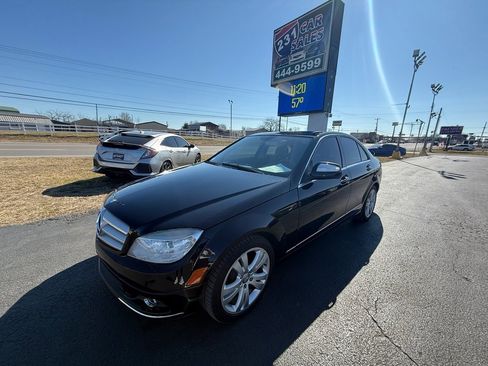 Used 2009 Mercedes-Benz C 300 Sedan image 7