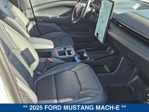 Certified 2025 Ford Mustang Mach-E Premium image 32