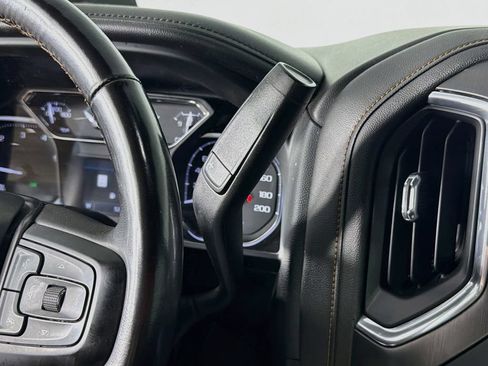 Used 2022 GMC Sierra 2500 AT4 w/ AT4 Preferred Package AWD/4WD image 17
