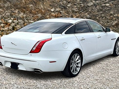 Used 2012 Jaguar XJ image 2