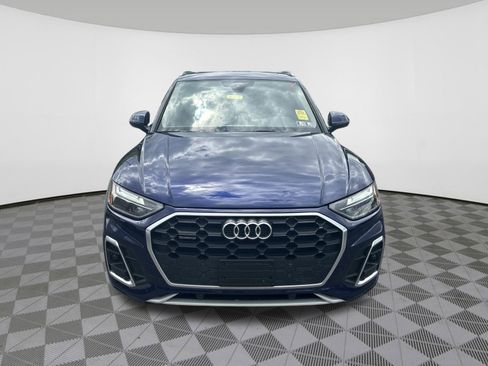 Used 2023 Audi Q5 2.0T Premium w/ Convenience Package AWD/4WD image 3
