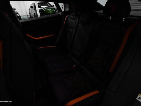 New 2025 Lamborghini Urus SE image 40