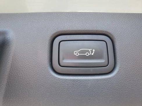 Used 2024 Hyundai Kona Limited AWD/4WD image 6