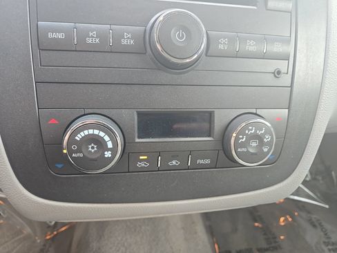 Used 2007 Buick Lucerne CXL w/ Luxury Package FWD image 15