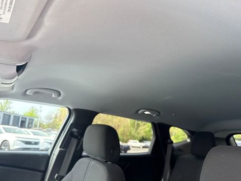 Used 2021 Chevrolet Blazer LT FWD image 19