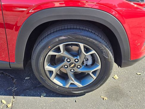 New 2026 Chevrolet Trax LT image 9