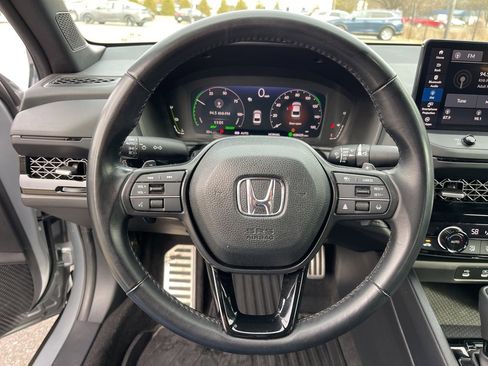 Used 2024 Honda Accord Sport image 15