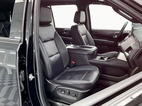 Used 2024 Chevrolet Tahoe Z71 w/ Luxury Package image 7