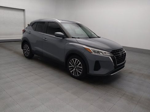 Used 2021 Nissan Kicks SV FWD image 11