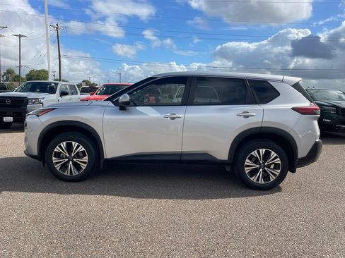 Certified 2023 Nissan Rogue SV AWD/4WD image 4