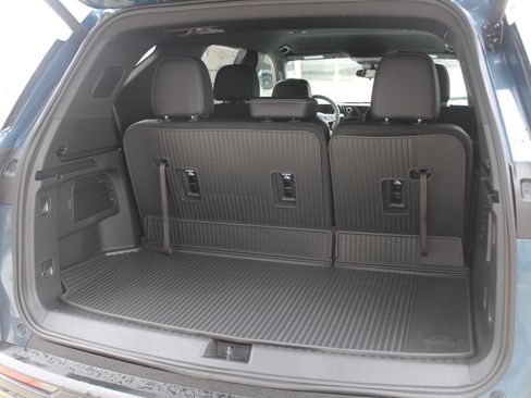 New 2026 Chevrolet Traverse LT w/ Midnight/Sport Edition image 18