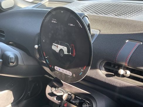Used 2025 MINI Cooper S FWD image 8