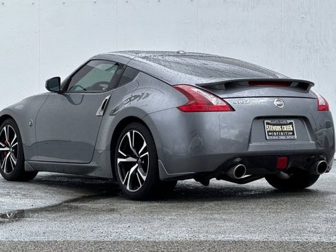 Used 2020 Nissan 370Z Touring Sport RWD image 5