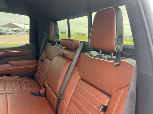 Used 2024 GMC Sierra 1500 Denali Ultimate AWD/4WD image 12