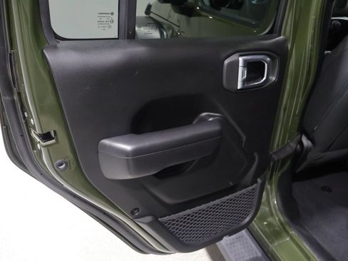 Used 2021 Jeep Wrangler Unlimited Sport AWD/4WD image 17