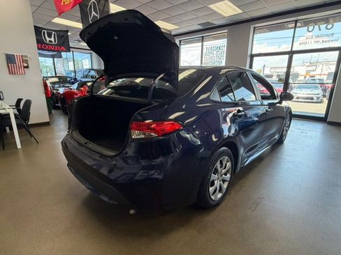 Used 2021 Toyota Corolla LE FWD image 20