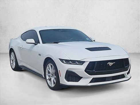 Used 2024 Ford Mustang GT Premium RWD image 3