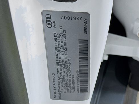 Certified 2022 Audi e-tron GT Premium Plus image 32