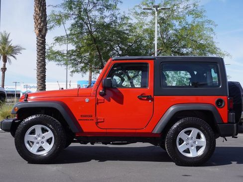 Used 2015 Jeep Wrangler Sport w/ Quick Order Package 24S AWD/4WD image 2