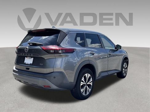 Used 2022 Nissan Rogue SV FWD image 5