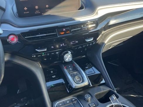 Used 2024 Acura MDX SH-AWD w/ Technology Package image 11