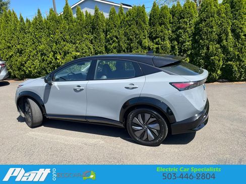 Used 2023 Nissan Ariya AWD image 6