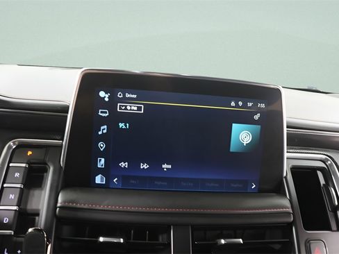 Used 2024 Chevrolet Tahoe RST w/ RST Performance Edition image 10