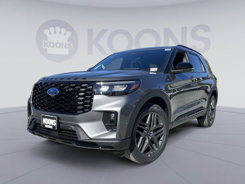 New 2026 Ford Explorer ST-Line w/ ST-Line Street Pack image 1