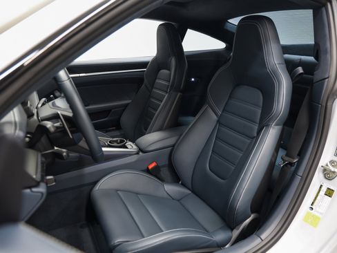 Used 2025 Porsche 911 Turbo S image 68