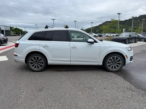 Used 2019 Audi Q7 3.0T Prestige w/ Prestige Package AWD/4WD image 3