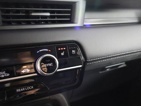 Used 2017 Honda Pilot Elite image 60