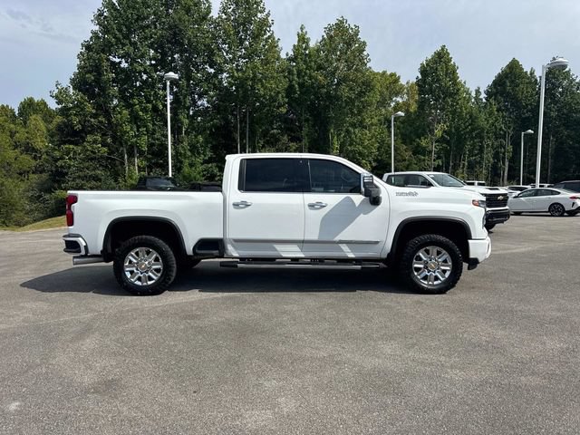 Used 2024 Chevrolet Silverado 3500 High Country w/ High Country Premium Package AWD/4WD image 3