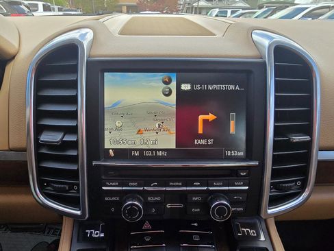 Used 2012 Porsche Cayenne S AWD/4WD image 10